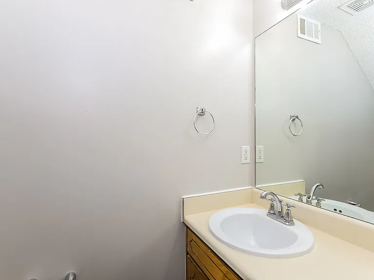 1367 Misty Ridge Ct — Photo 16