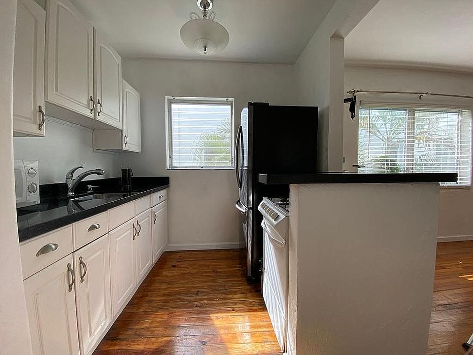 1st image of 760 Jefferson Ave APT 12