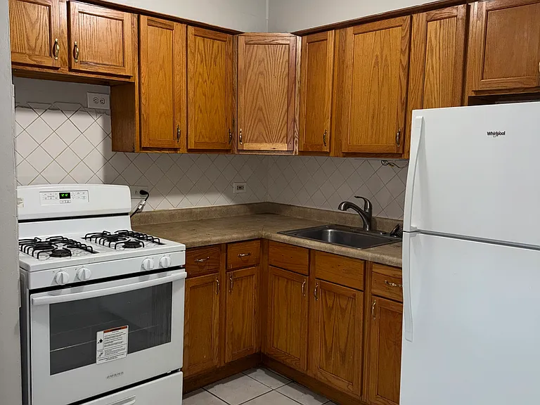 5815 W 35th St #6 — Photo 11