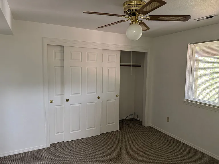 399 Kevin Ct SE — Photo 22