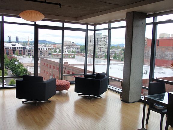 Floor to Ceiling Windows