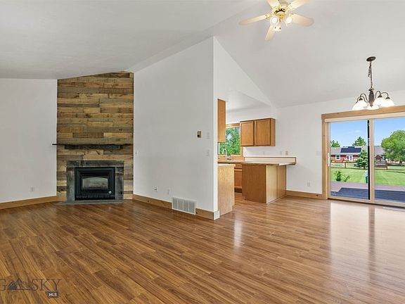 2nd image of 361 Valley Grove Dr