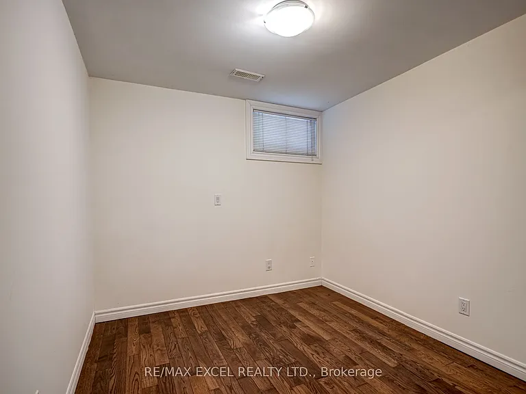 45 Millbank Ct #BASEMENT — Photo 16