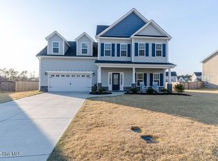 98 E Bailey Ln, Hampstead, NC 28443