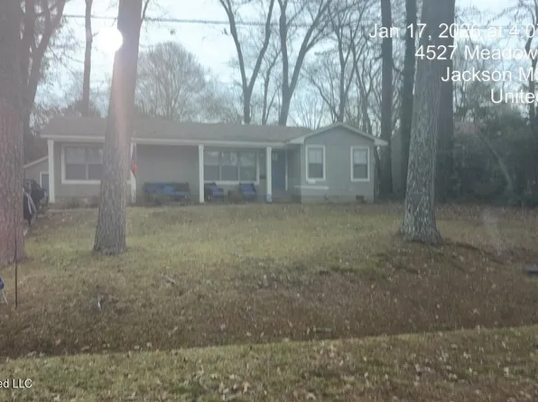 4516 Meadowridge Dr, Jackson, MS 39206