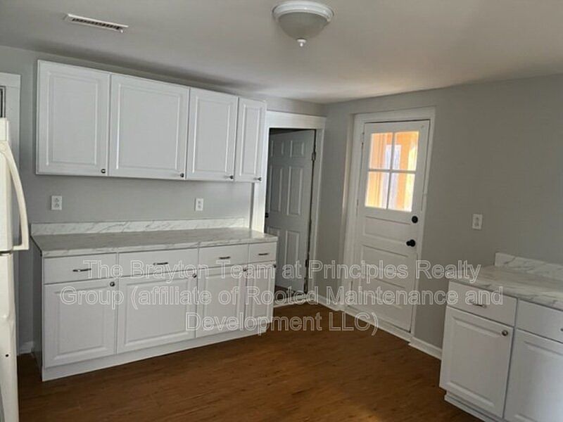 1st image of 1302 5th Ave
