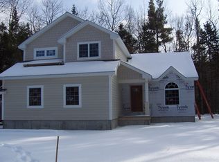 7 Stony Brook Rd, Gorham, NH 03581