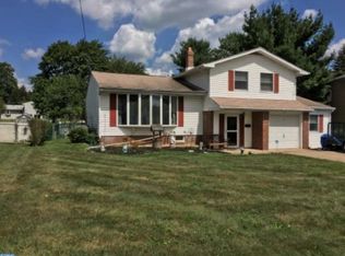 759 Ivyland Rd, Warminster, PA 18974