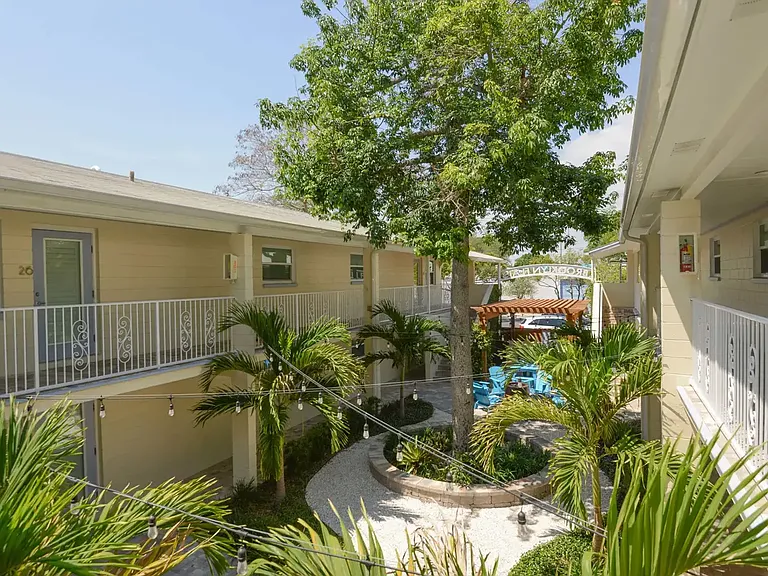 3012 W De Leon St — Photo 19