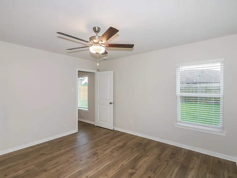 198 Emma Rose Dr — Photo 9