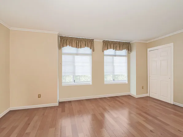 20 Notus Avenue image 39 of 44