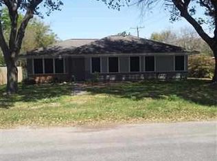 3700 Boyd Ave, Groves, TX 77619