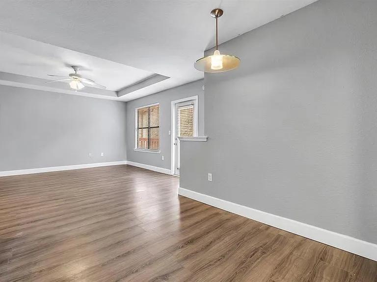 2322 Timber Oaks Ln — Photo 4