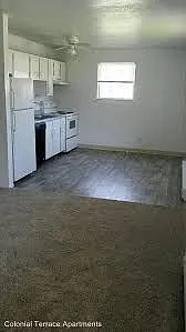 2 bed, 1.0 bath, 750 sqft, $970 — Photo 2