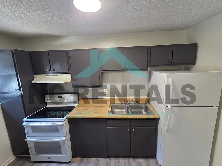 2401 Markwood Ln #A — Photo 7