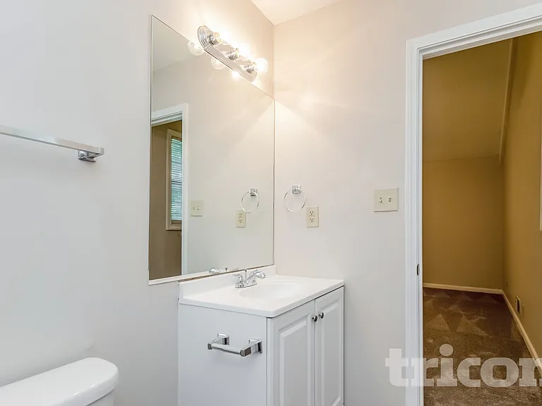5237 Westhill Dr — Photo 15