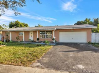 7520 NW 14th St, Plantation, FL 33313