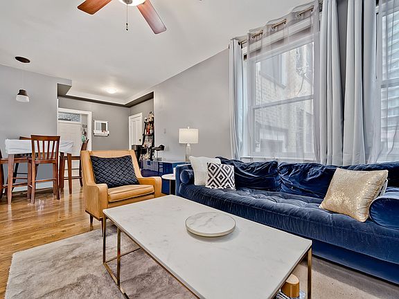 5th image of 636 W Waveland Ave APT 3F