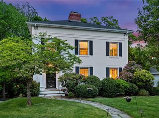 10 Dryden Ave, Pawtucket, RI 02860