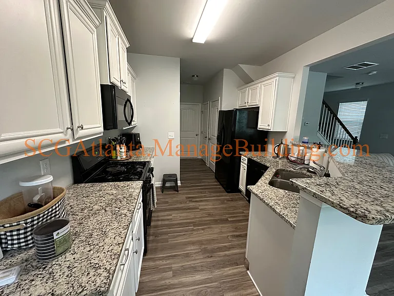 110 Newnan Lakes Dr — Photo 5