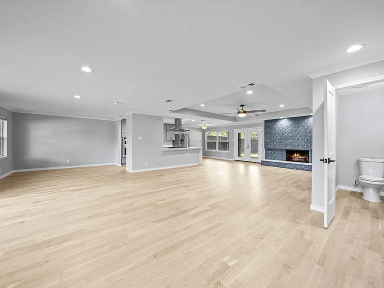 12408 Cedar Bend Dr — Photo 5