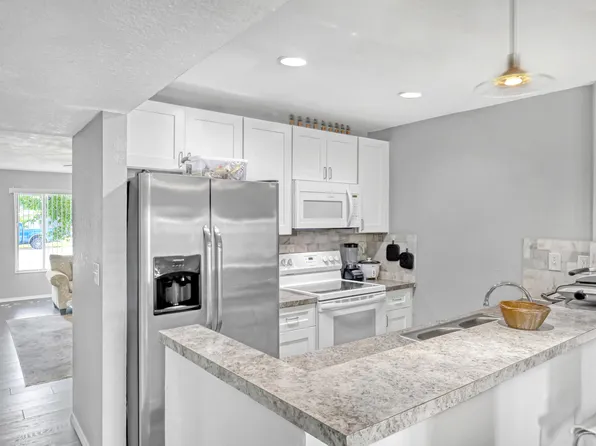 2117 E Bond Drive, West Palm Beach, FL 33415