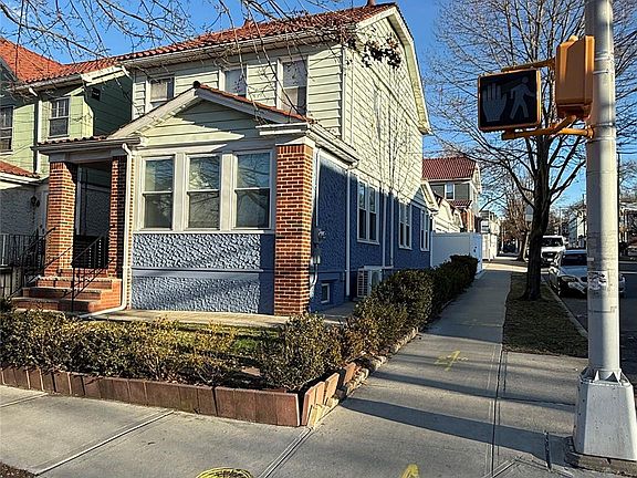 3rd image of 8802 79th Avenue