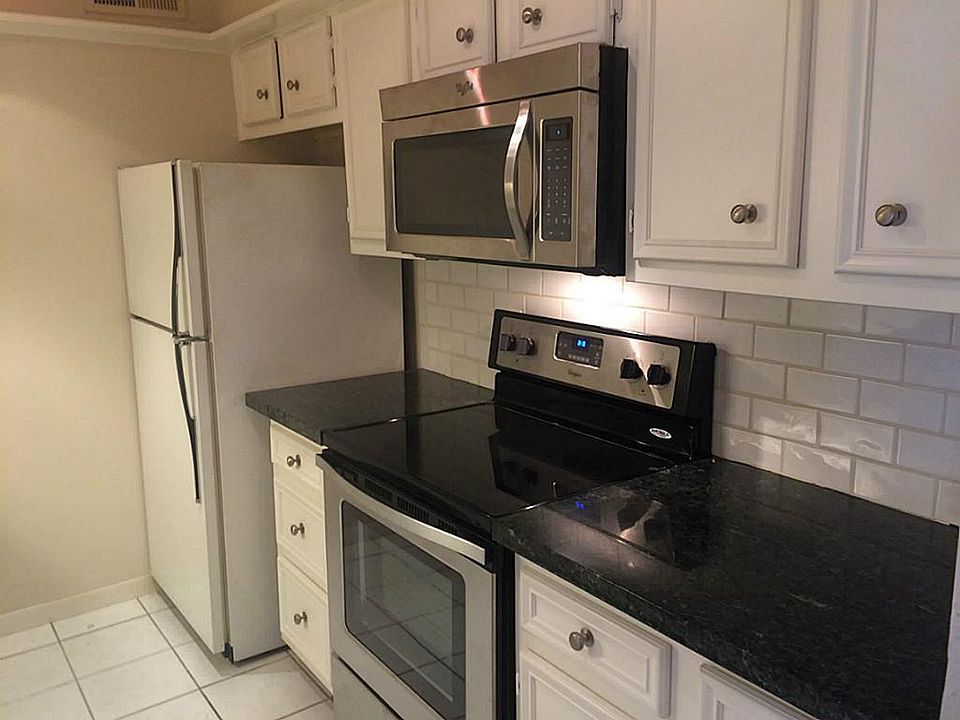 1st image of 7555 Katy Fwy APT 152