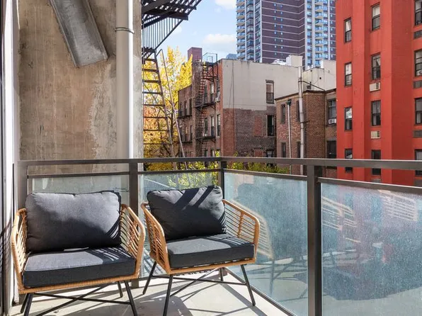 310 East 86th Street image 9 of 24