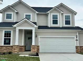 4626 Golden Eagle Dr, Louisville, KY 40245