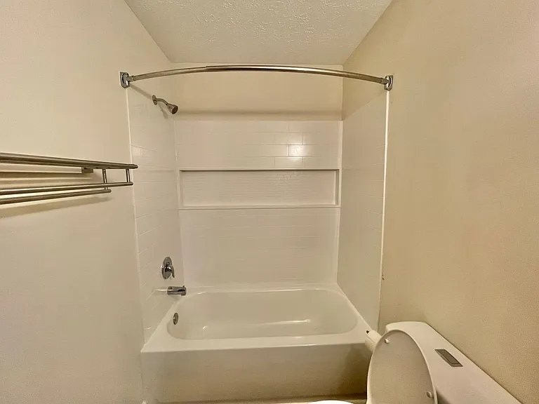400 Cranbrook Ave SE #13 — Photo 7