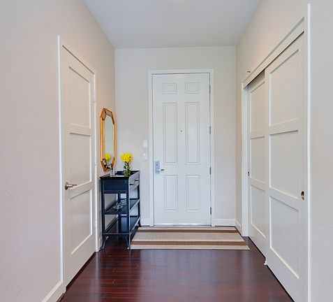 2nd image of 4820 Bellflower Ave Unit 312