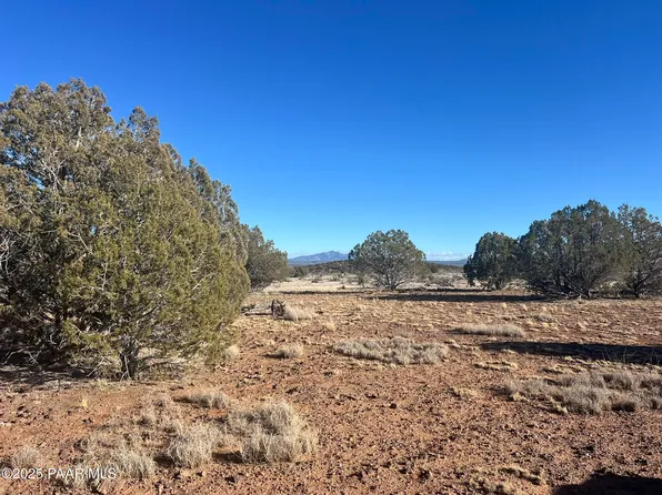 2661 N Lawrence Ln, Williams, AZ 86046