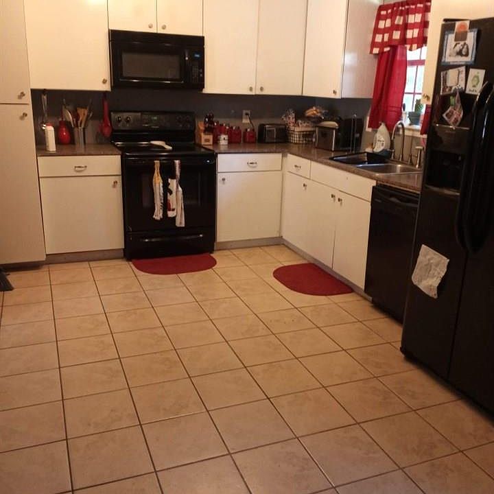 2nd image of 2028 Woodbury Dr