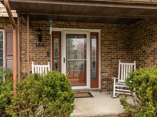 166 Greenwood Dr, Bridgeville, PA 15017