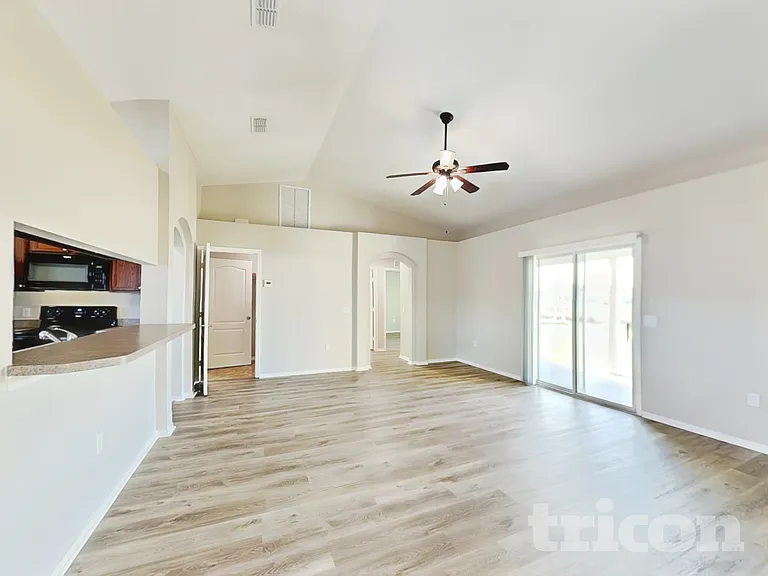 495 Majestic Gardens Blvd — Photo 2