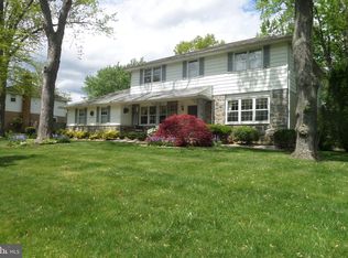 2405 Dorval Rd, Wilmington, DE 19810