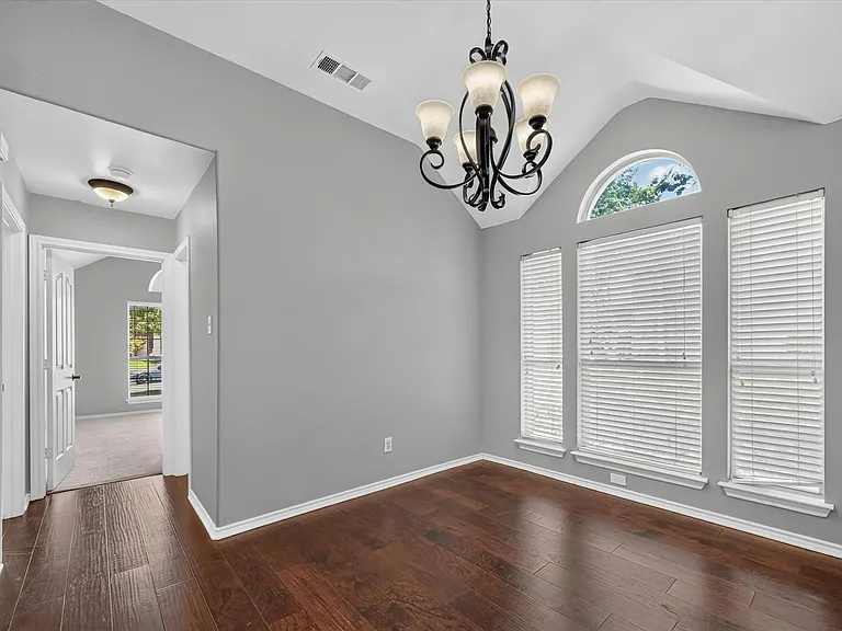 2720 Windstone Way — Photo 10