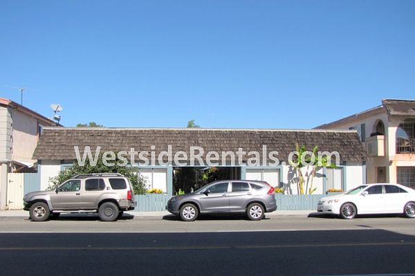 1st image of 310 E Balboa Blvd APT 7