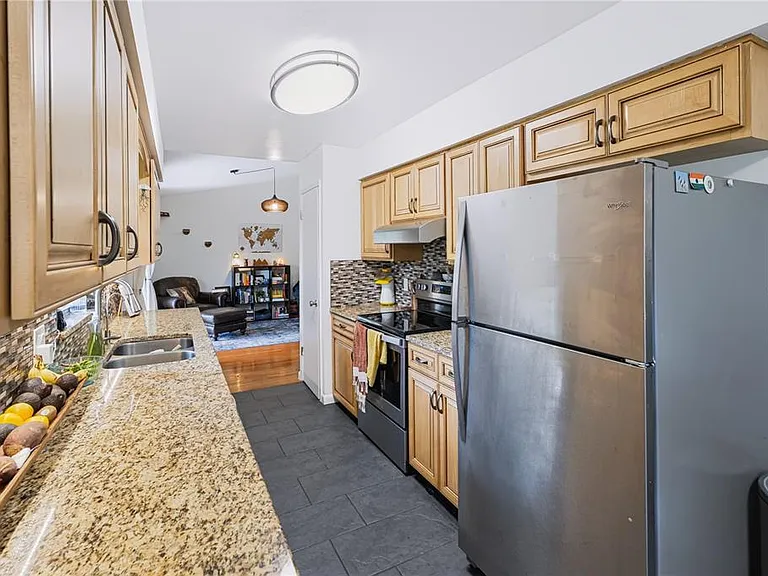 241 Ruth Blvd — Photo 9