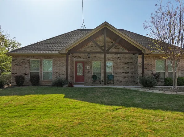 128 Mustang Springs Cir, Sunset, TX 76270