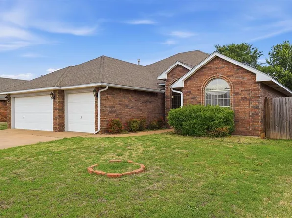 1717 SW 33rd St, Moore, OK 73160