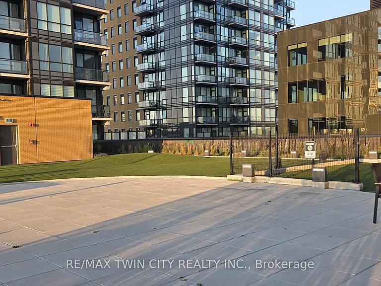 108 Garment St #405 — Photo 13