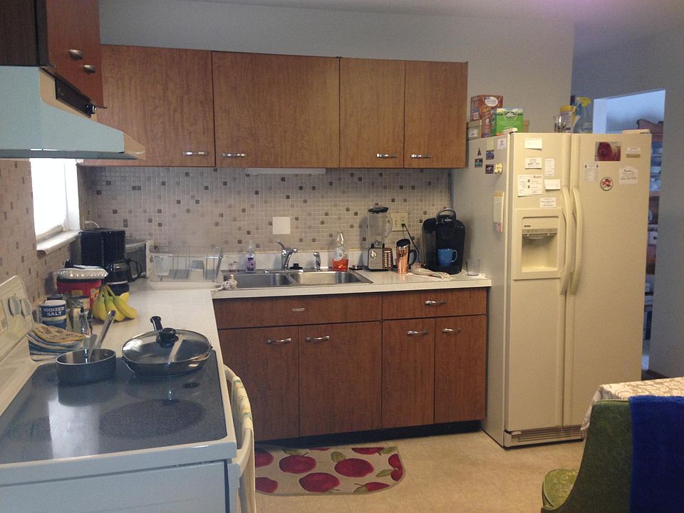 2nd image of 2310 Golfway St