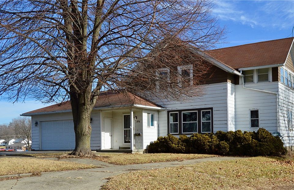 211 High St, Brooklyn, IA 52211 Zillow