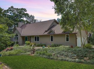 W287N8349 Dobbertin Rd, Hartland, WI 53029
