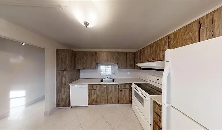 101 SE 3rd Ave #301 — Photo 3