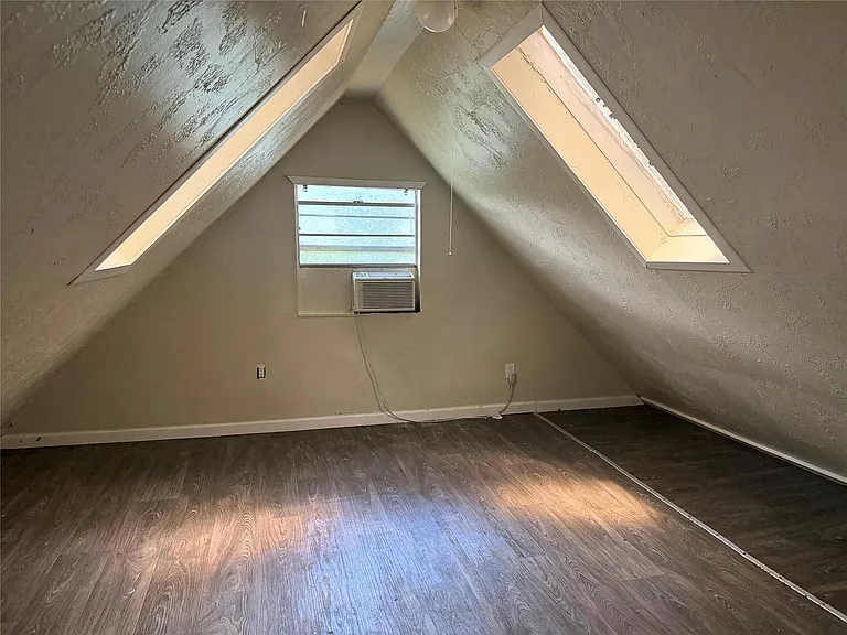 900 Mohawk Dr #8 — Photo 6