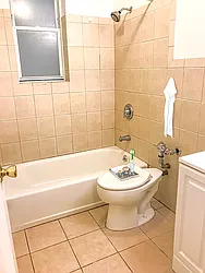 Rented by R New York