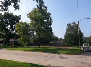 1526 E Amsden Ln, Wichita, KS 67216